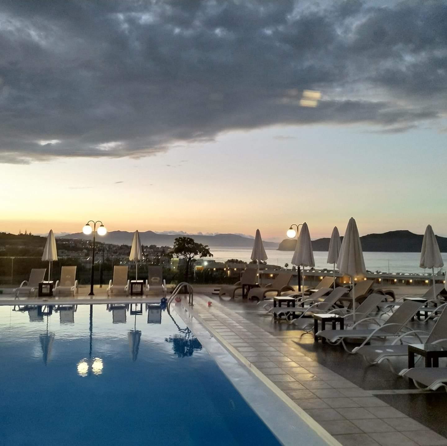 Top Hotel Σταλός Εξωτερικό φωτογραφία